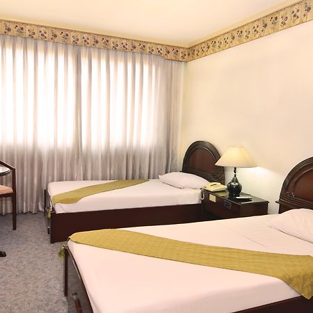Holiday Plaza Hotel Cebu Eksteriør billede