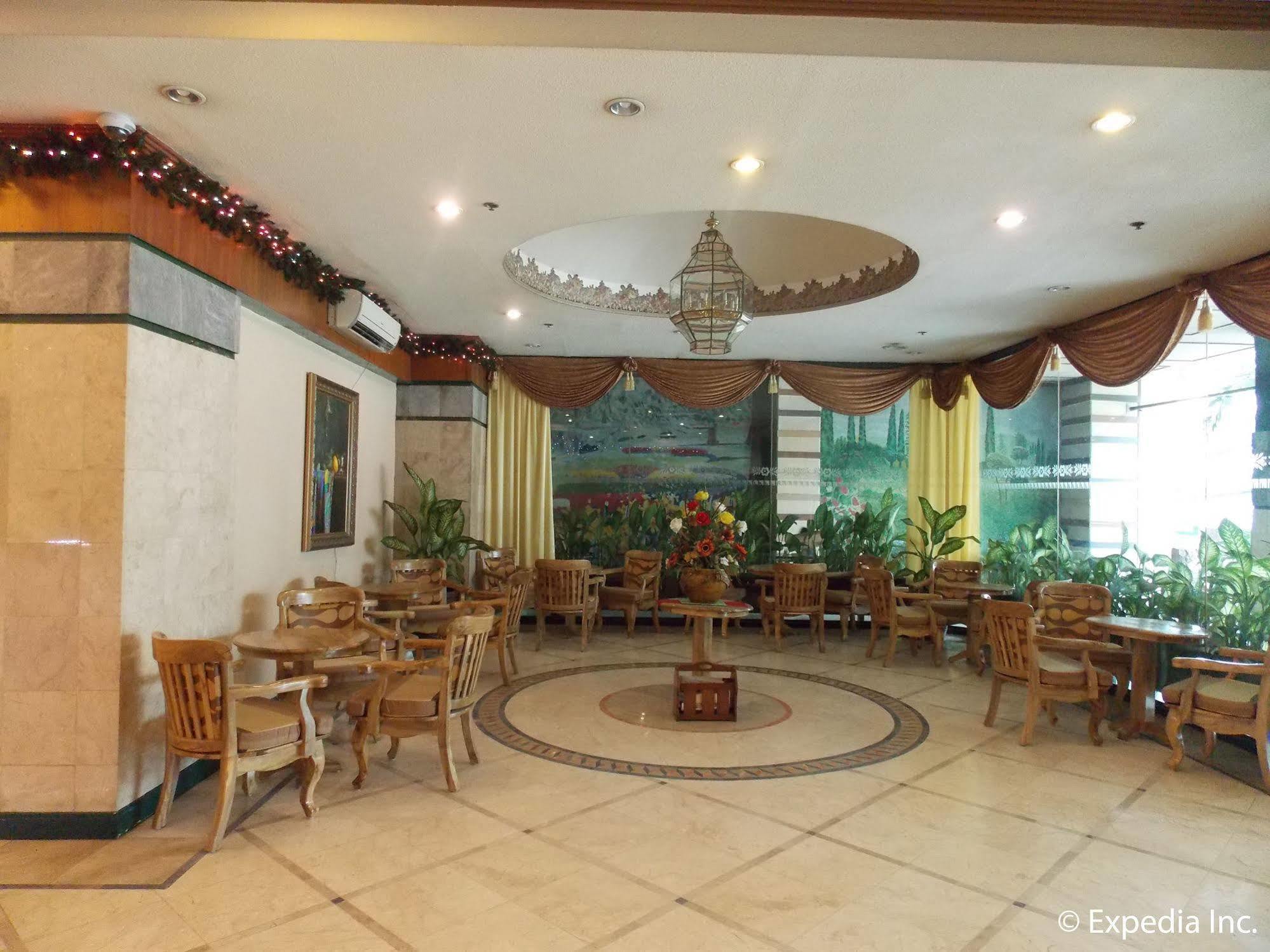 Holiday Plaza Hotel Cebu Eksteriør billede