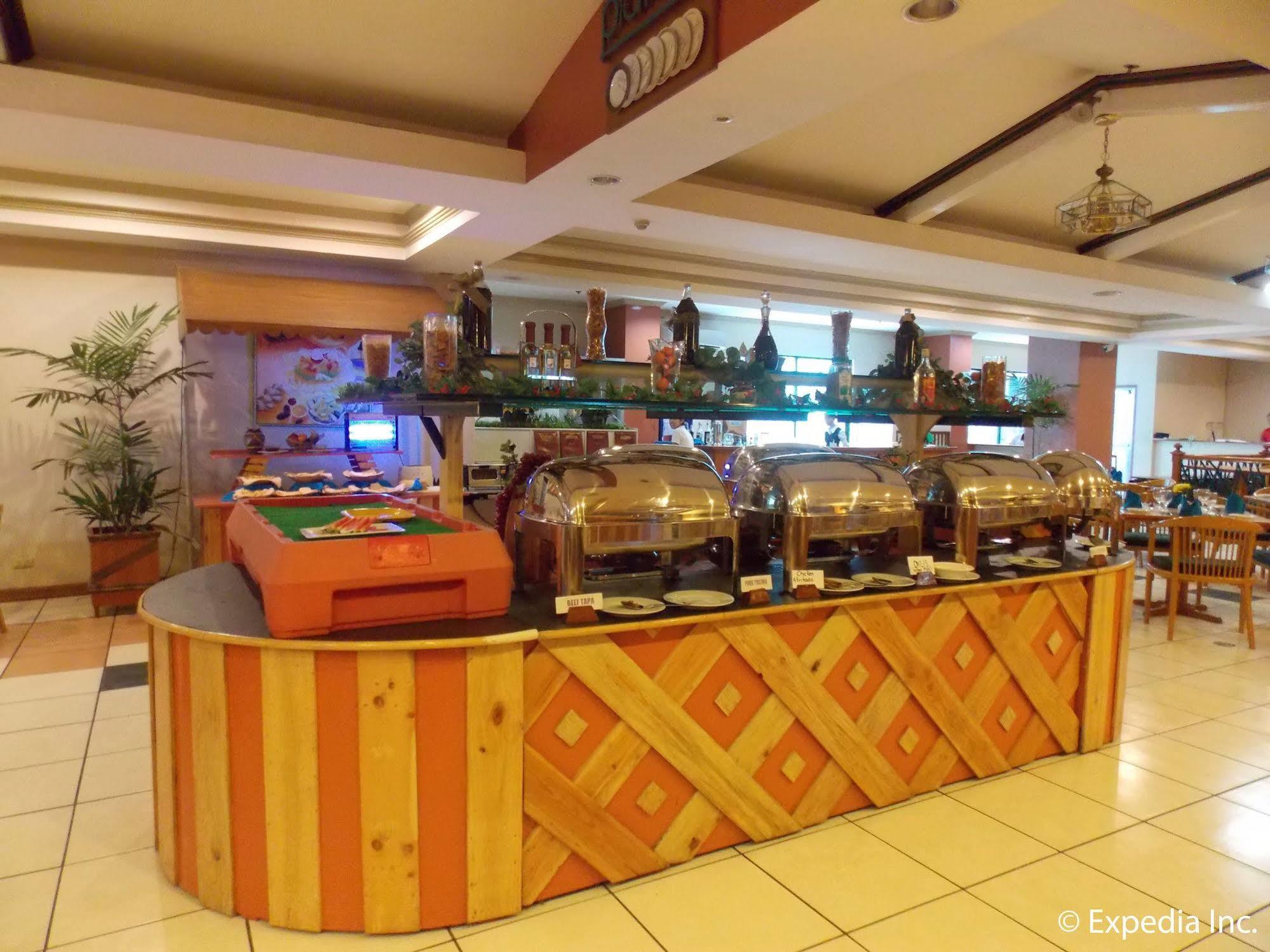 Holiday Plaza Hotel Cebu Eksteriør billede